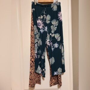 🐆🌸 Soma Cool Nights Pajama Pants Bundle 🌸 Floral Capri & 🐆Leopard Pants 🌸🐆